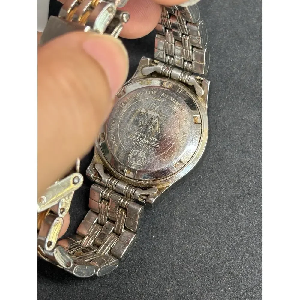 Wenger Swiss Military 79096 Women Silver Gold Tone Stainless Steel Watch 28mm